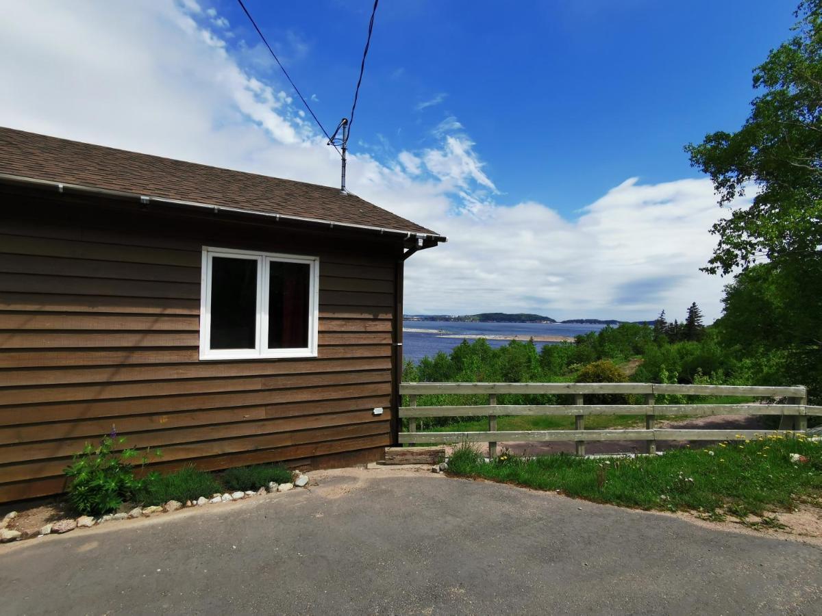 אינגוניש Knotty Pine Cottages, Suites & Motel Rooms מראה חיצוני תמונה